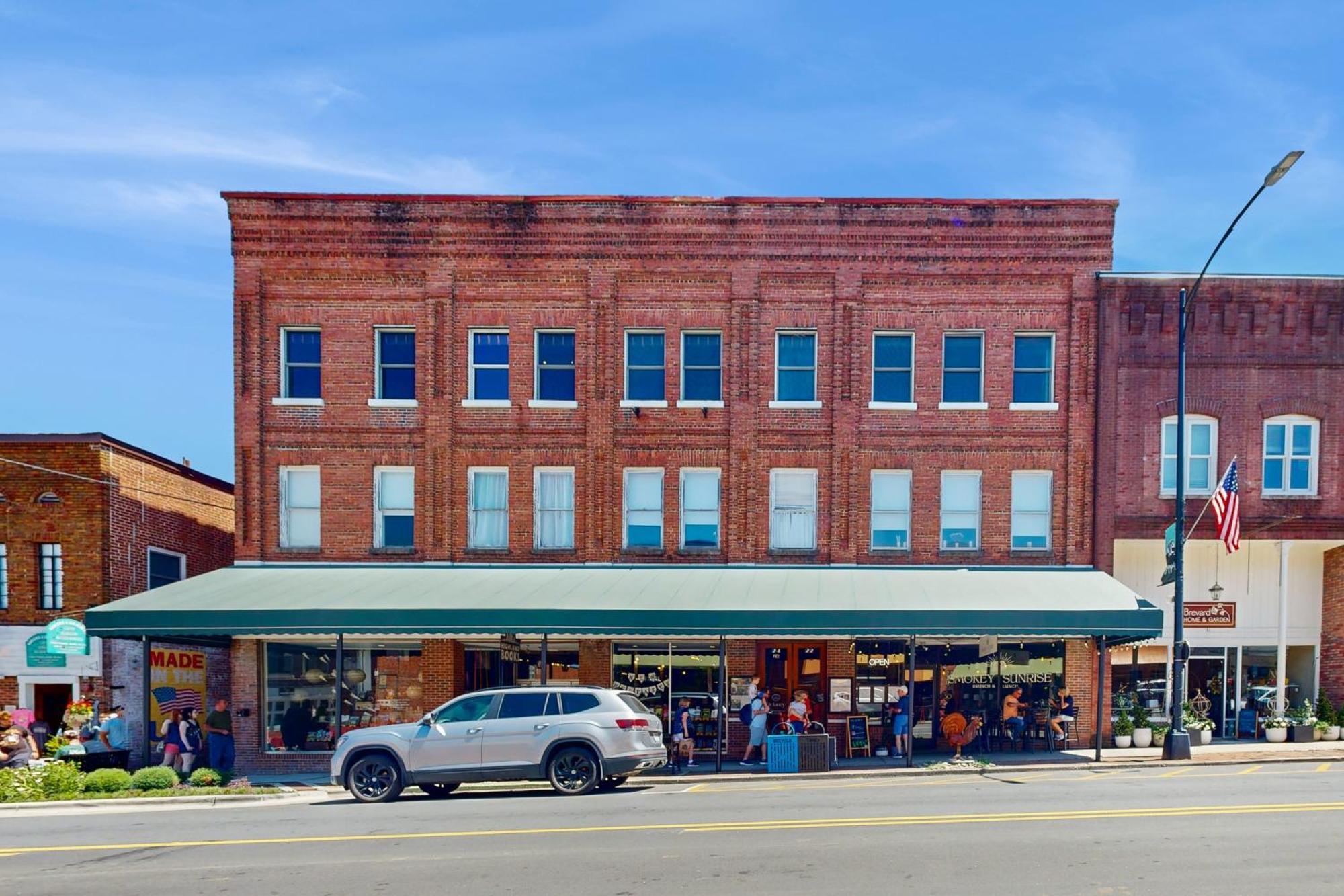 Brick Loft Penthouse On Main Apartment Brevard Luaran gambar